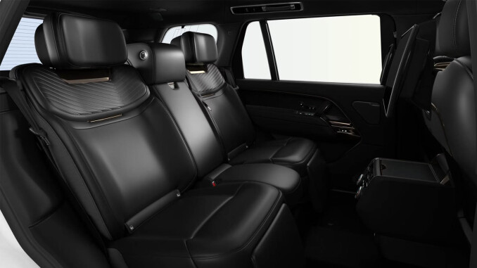 Land Rover Range Rover 4.4 P615 V8 SV Black 4dr Auto Petrol Estate - Image 6